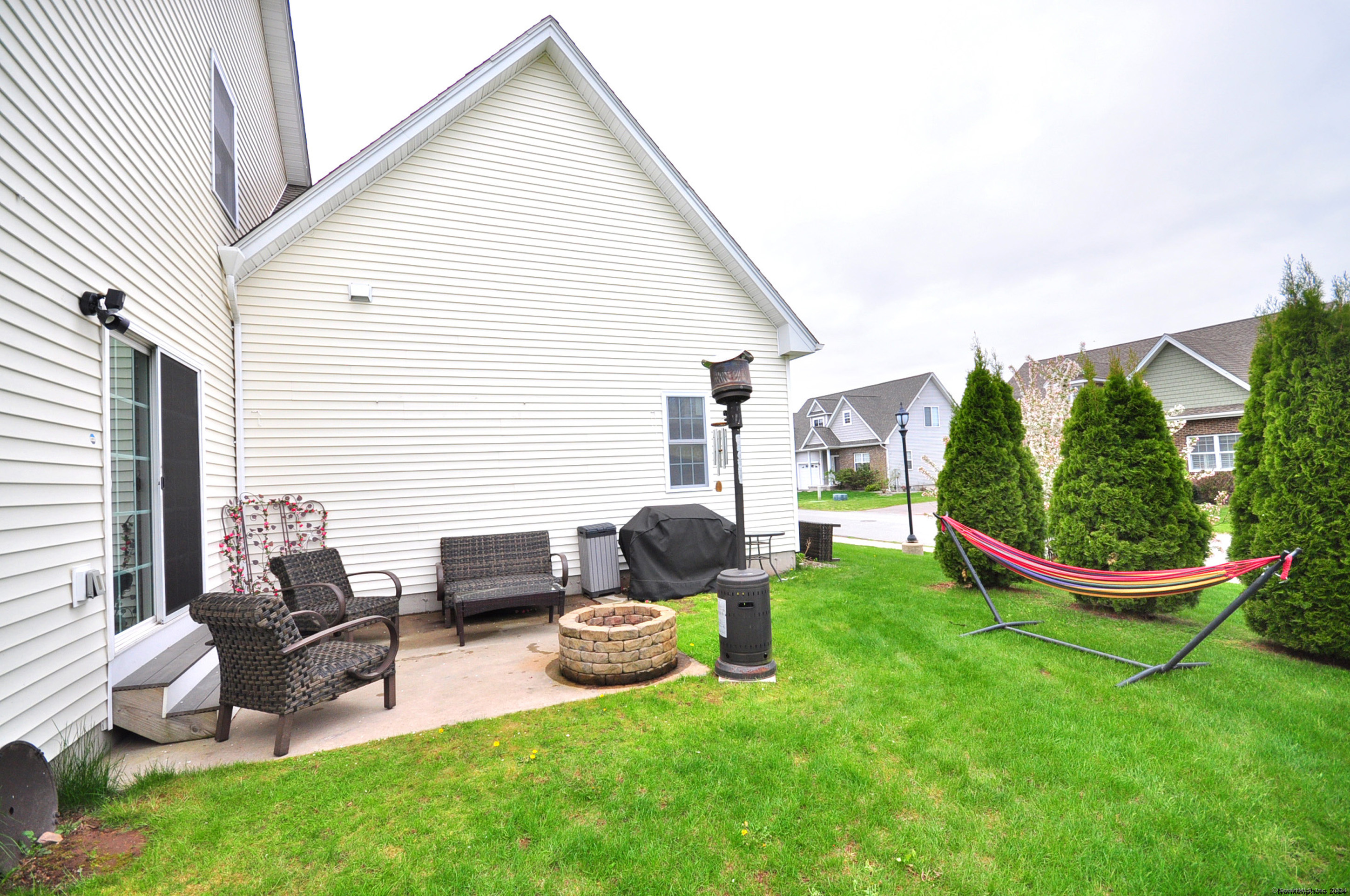 1 Katherine Way Ellington CT 06029