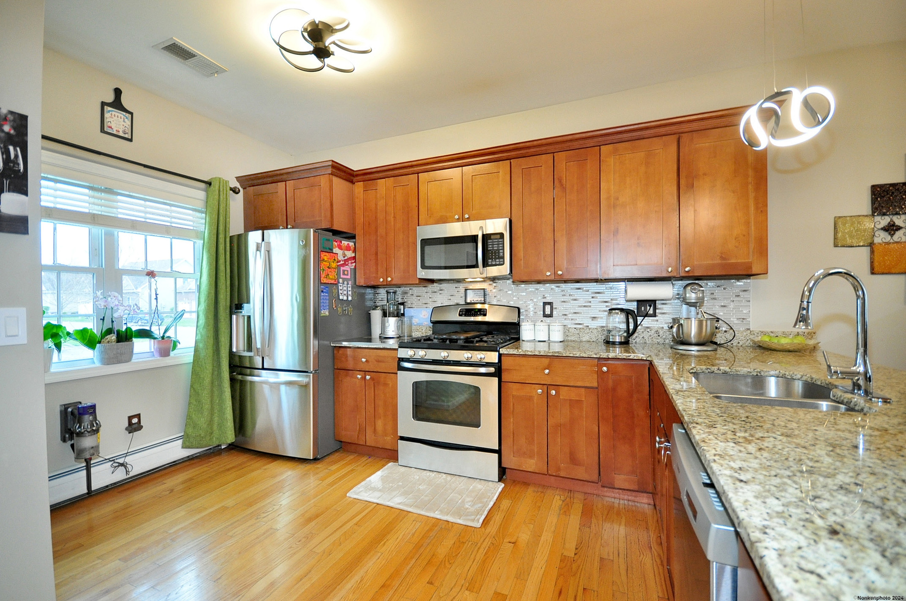 1 Katherine Way Ellington CT 06029