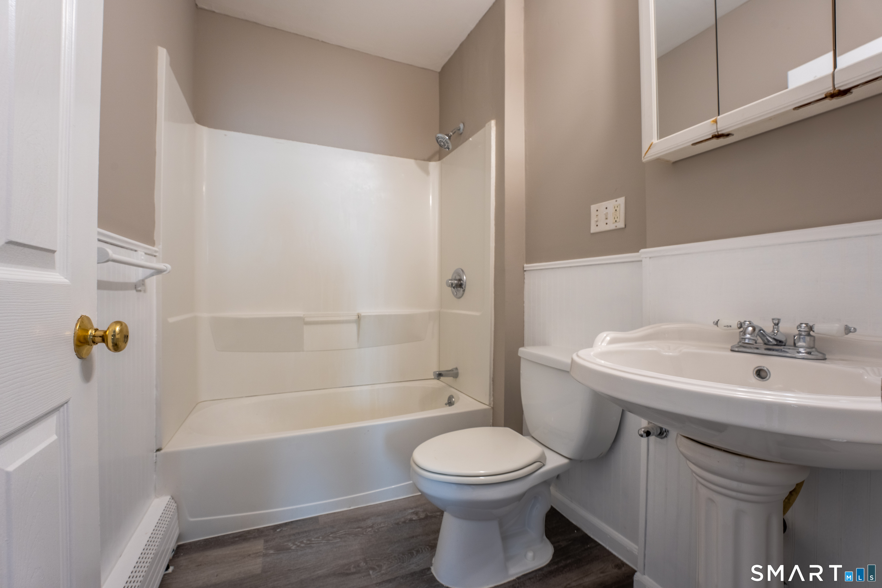 62-64 James Street Hartford CT 06106