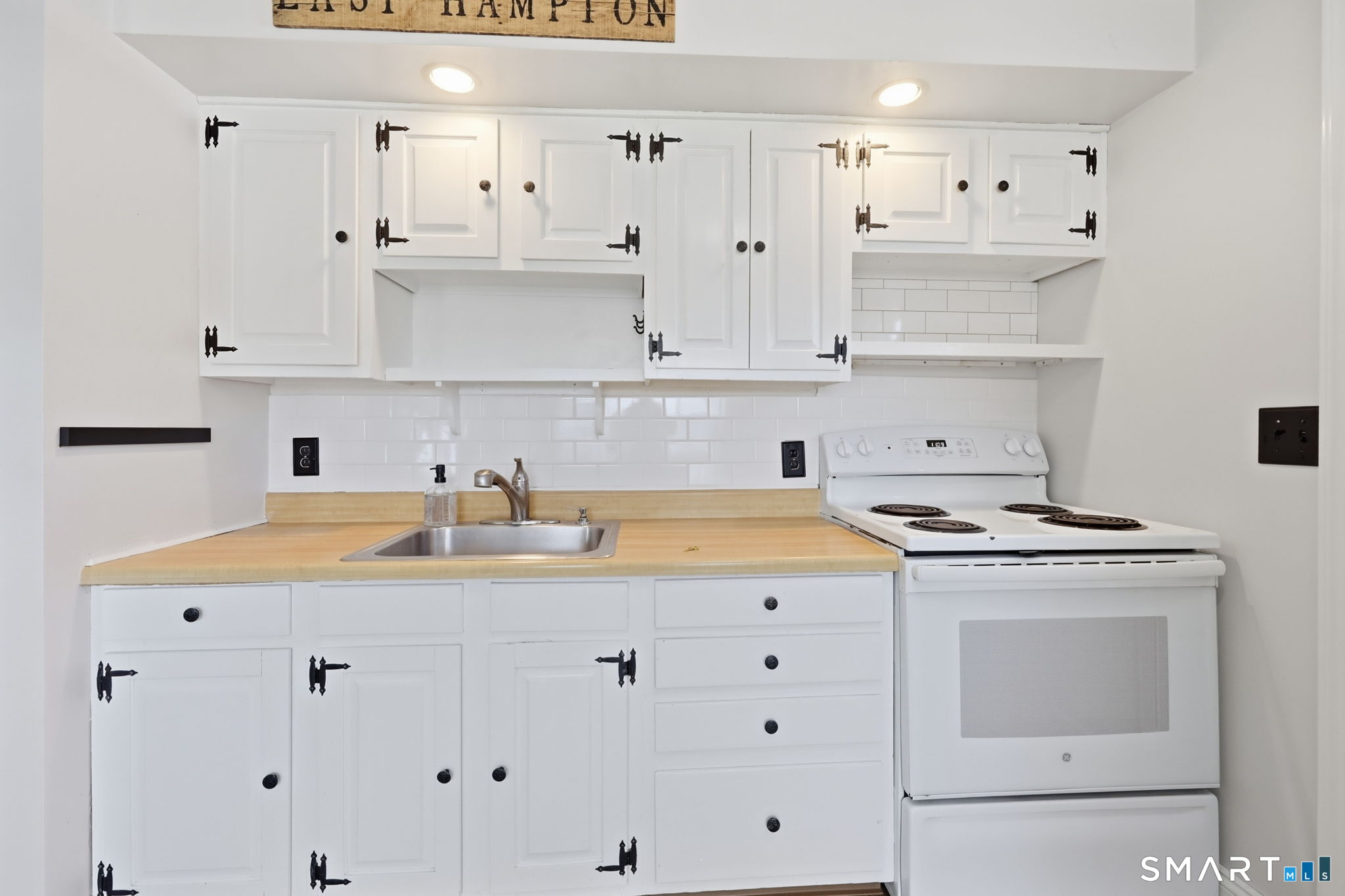 57 Lake Drive East Hampton CT 06424