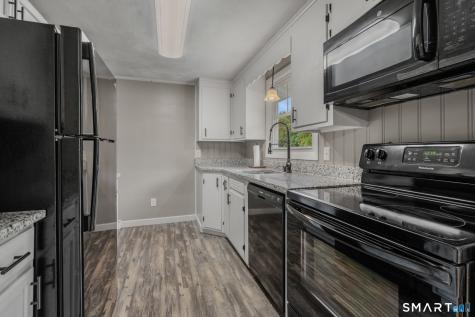 3 Hilltop Terrace Waterford CT 06385