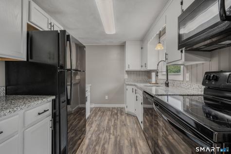3 Hilltop Terrace Waterford CT 06385