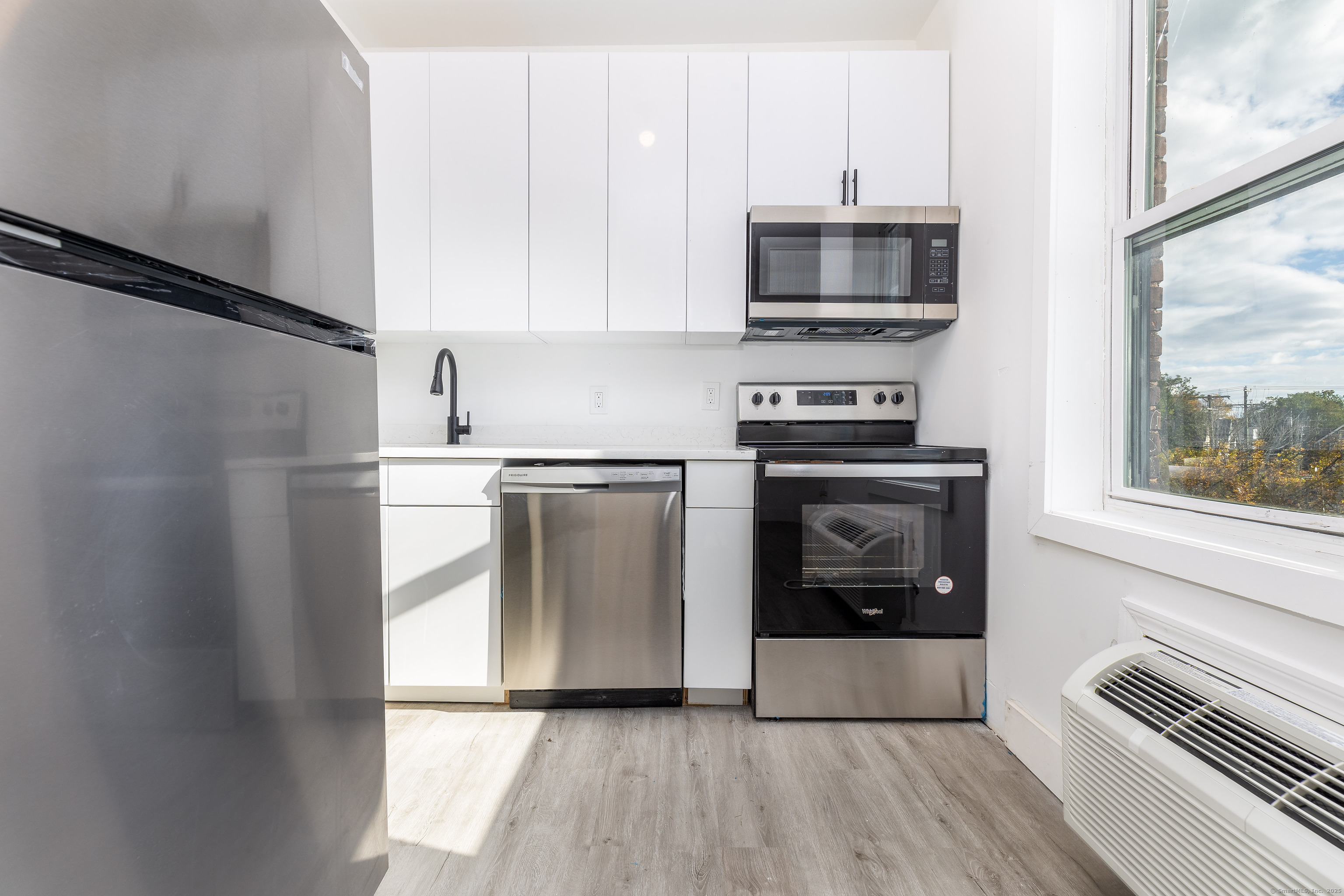 1252 Main Street East Hartford CT 06108