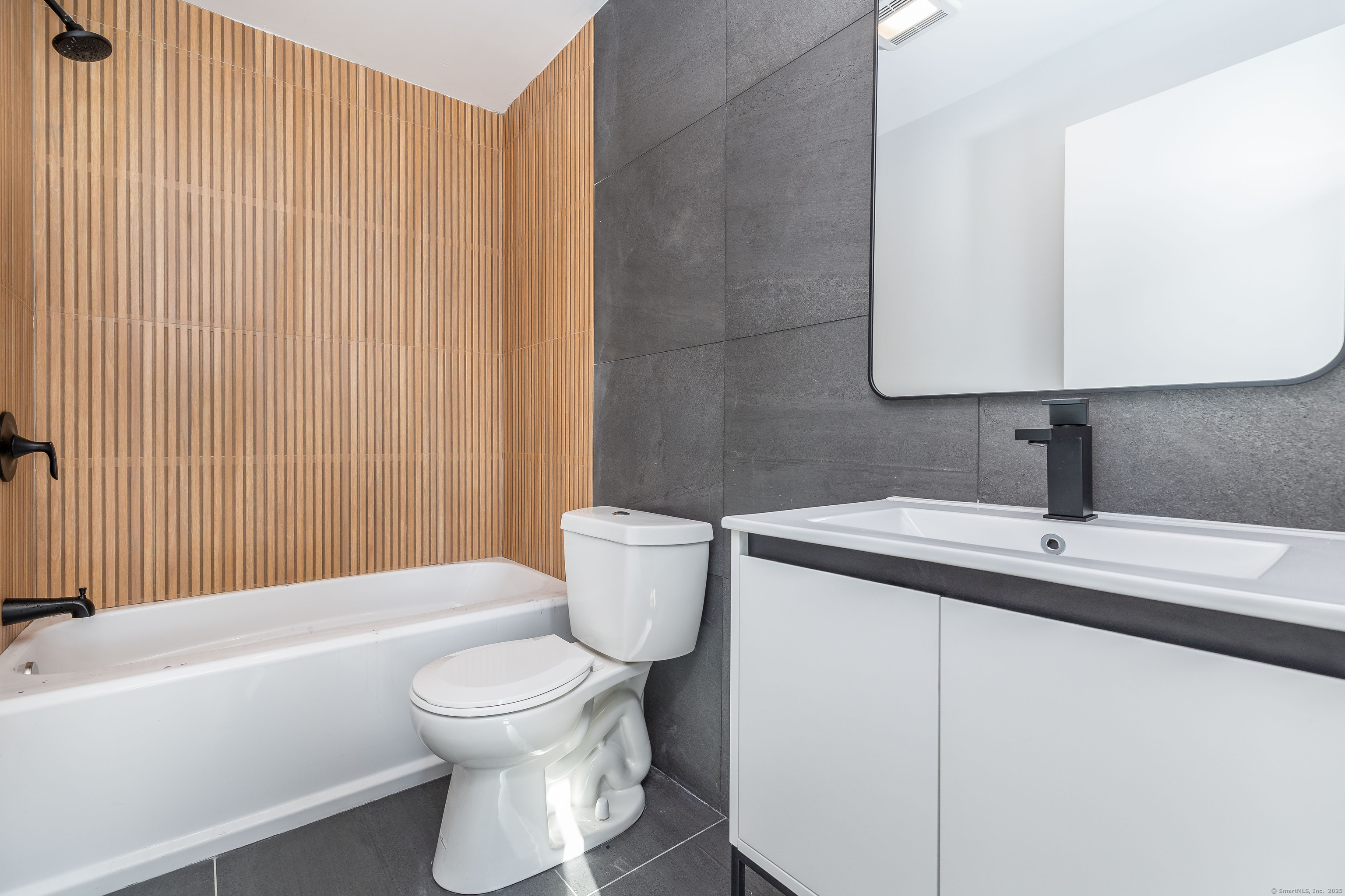 1252 Main Street East Hartford CT 06108