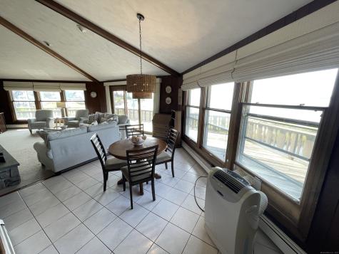 14 Oak Street Stonington CT 06378