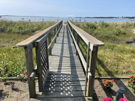 14 Oak Street Stonington CT 06378