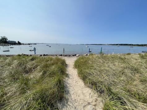 14 Oak Street Stonington CT 06378