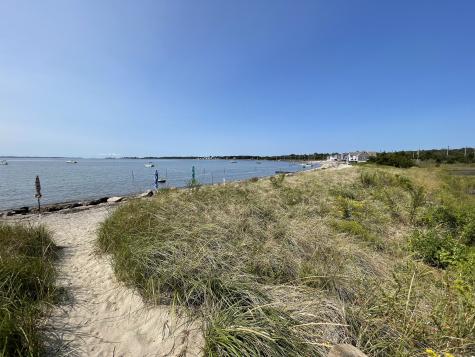 14 Oak Street Stonington CT 06378