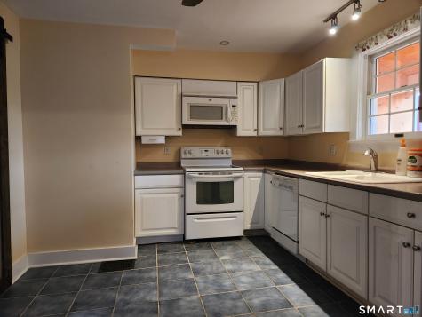 10 Washington Avenue Danbury CT 06810