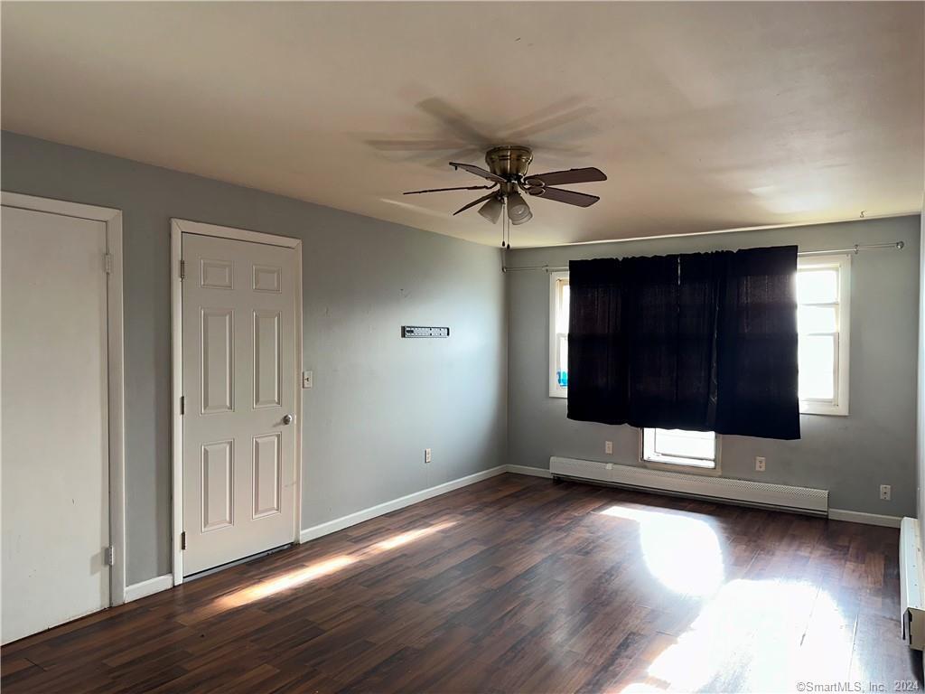 48 Elmview Circle Waterbury CT 06708