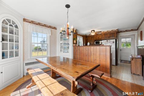 10 Hilltop Road East Lyme CT 06357