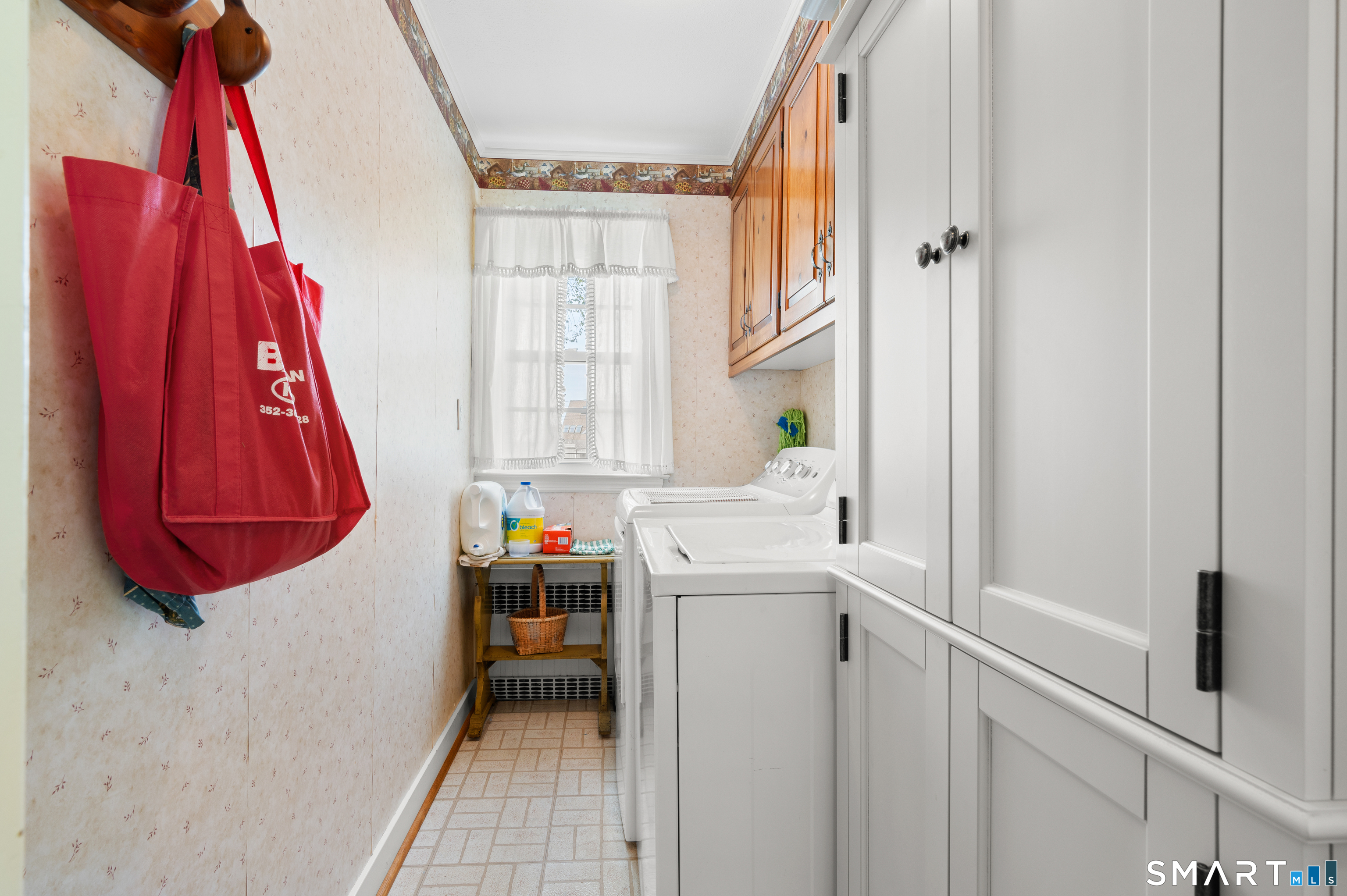 10 Hilltop Road East Lyme CT 06357