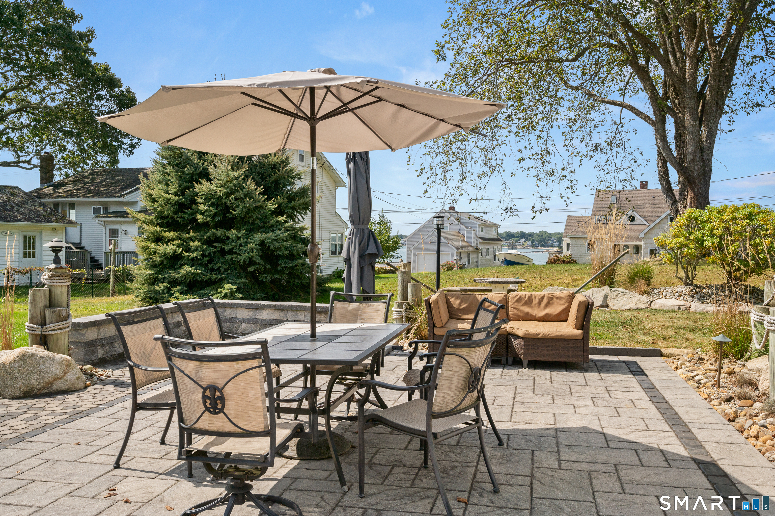 10 Hilltop Road East Lyme CT 06357