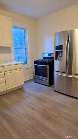 42 Cabot Street Hartford CT 06112