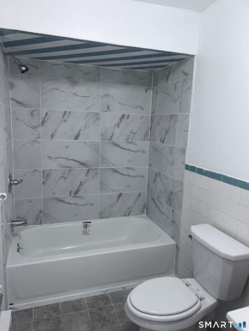Quinlan Avenue Meriden CT 06451