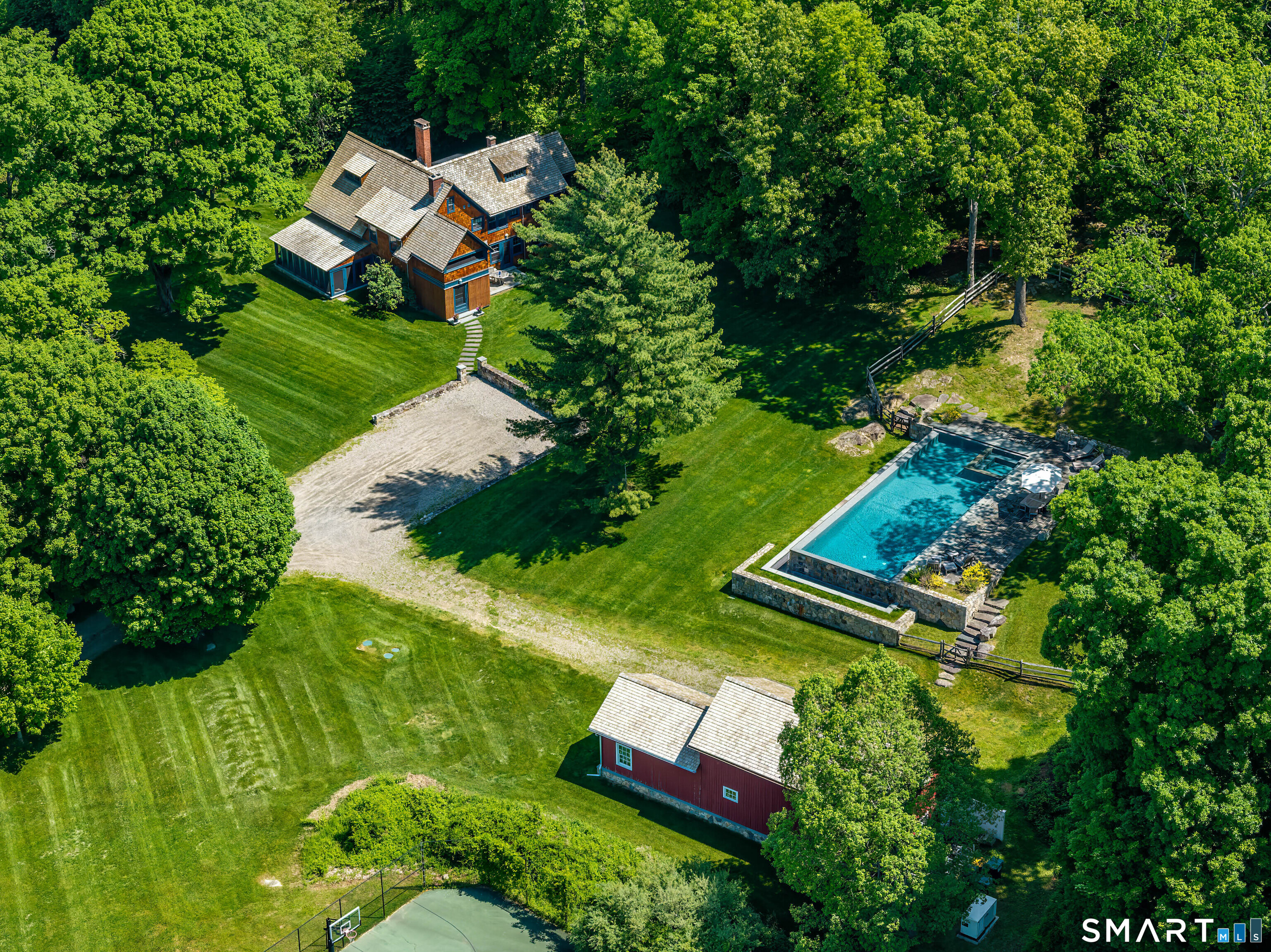 240 Umpawaug Road Redding CT 06896