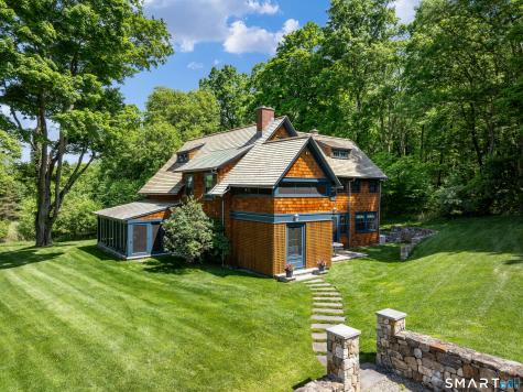 240 Umpawaug Road Redding CT 06896