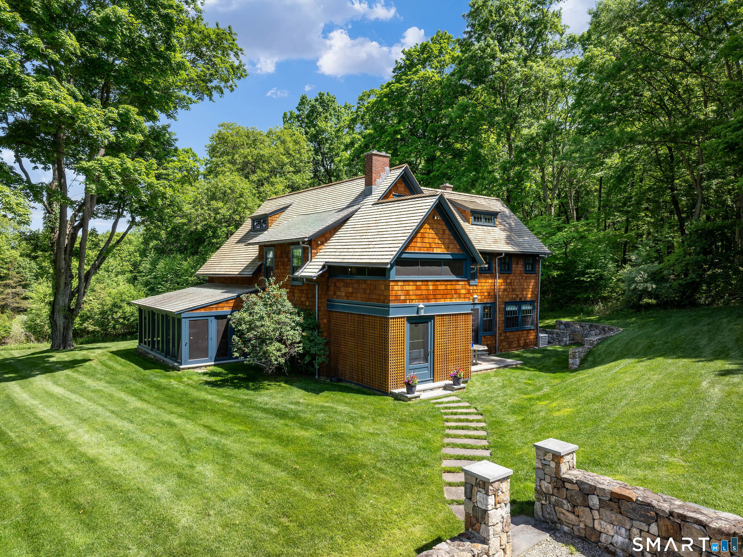 240 Umpawaug Road Redding CT 06896