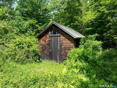 240 Umpawaug Road Redding CT 06896