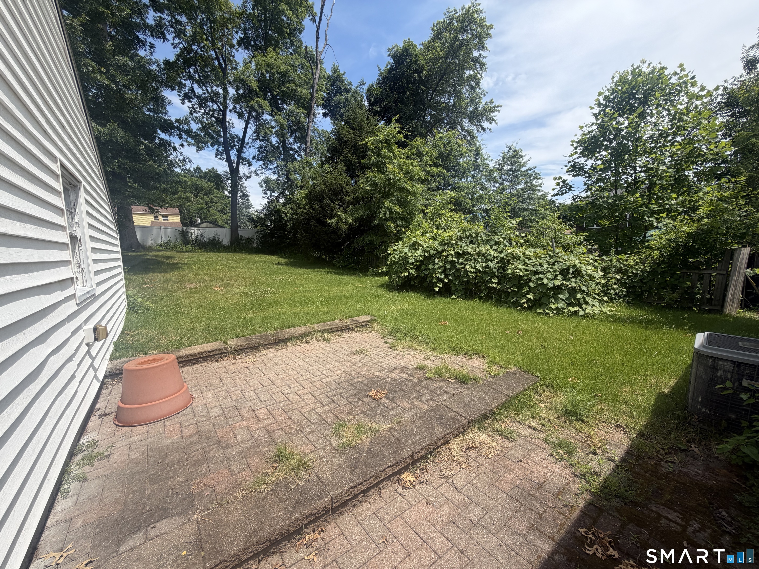 16 Harding Avenue Newington CT 06111