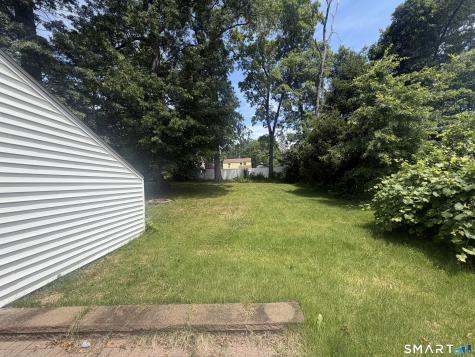 16 Harding Avenue Newington CT 06111