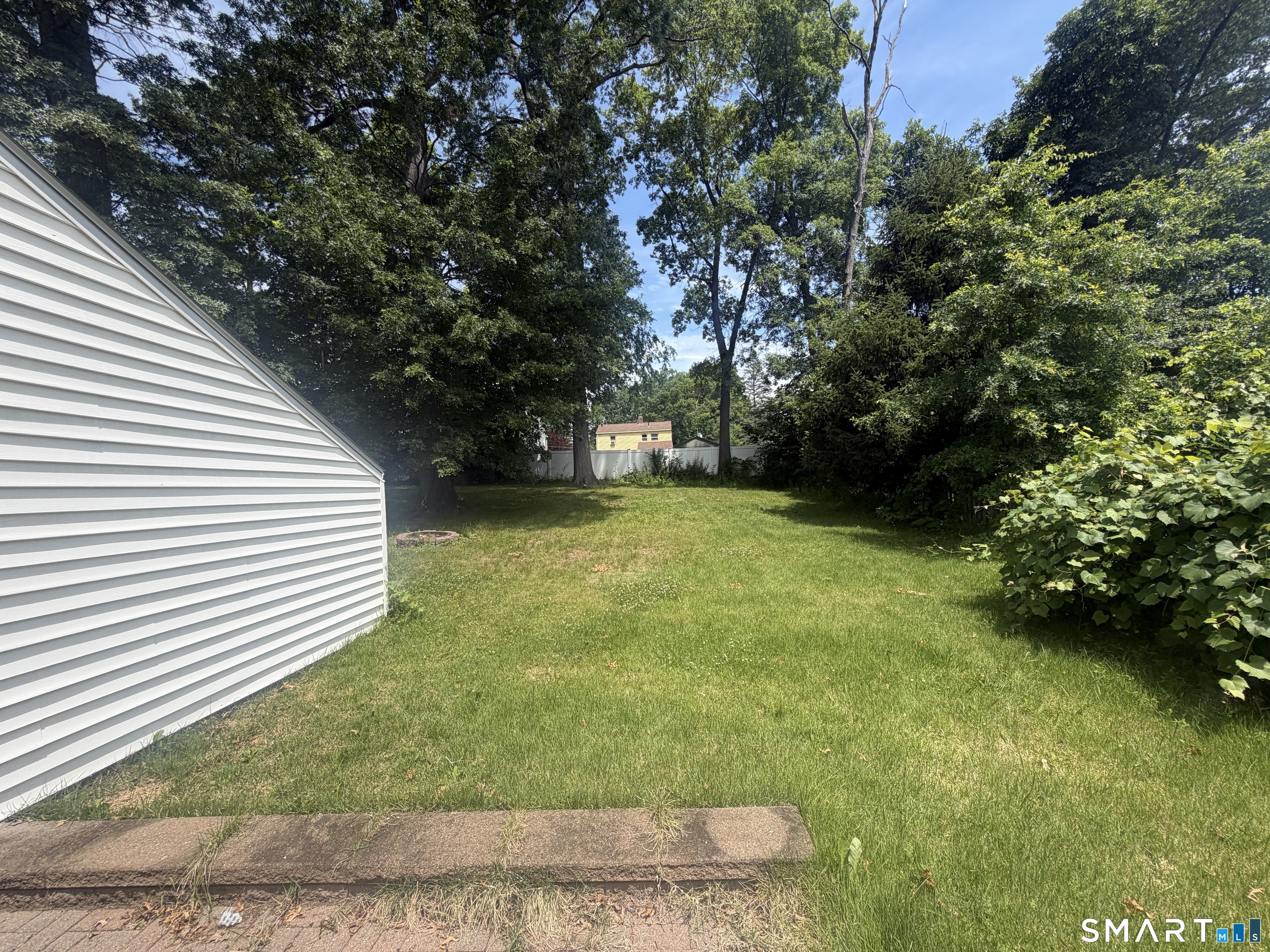 16 Harding Avenue Newington CT 06111