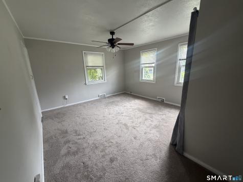 16 Harding Avenue Newington CT 06111