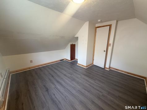 16 Harding Avenue Newington CT 06111