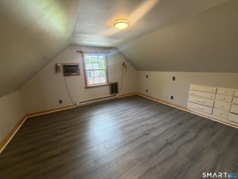 16 Harding Avenue Newington CT 06111