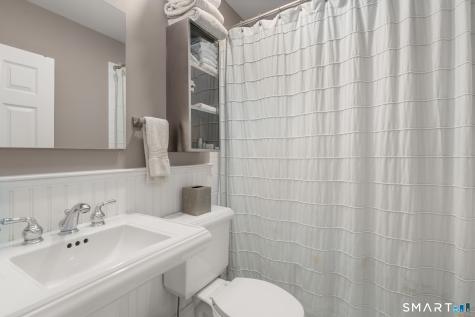 717 Riverside Drive Fairfield CT 06824