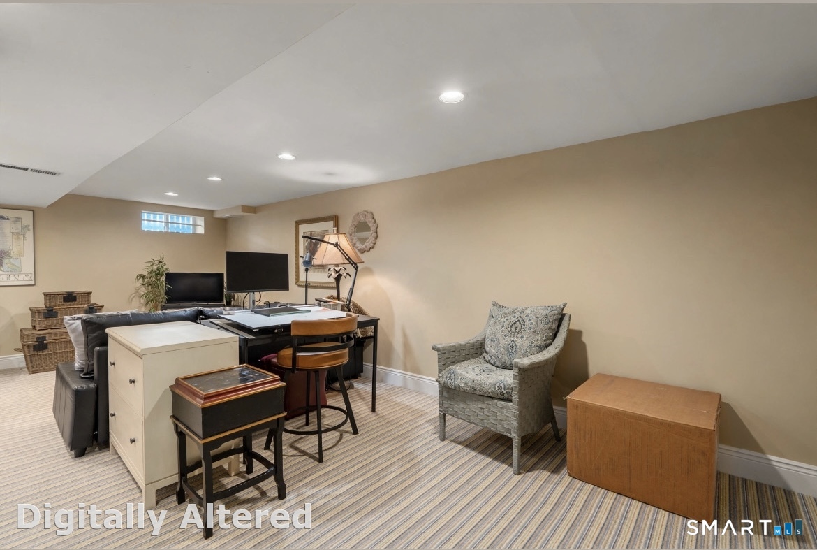 717 Riverside Drive Fairfield CT 06824
