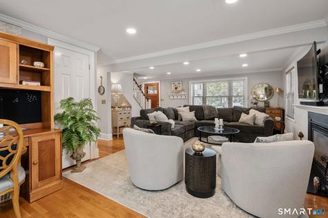 717 Riverside Drive Fairfield CT 06824