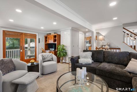 717 Riverside Drive Fairfield CT 06824