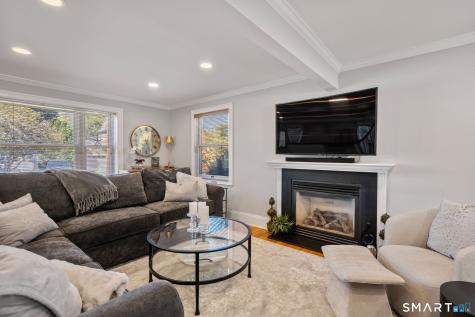 717 Riverside Drive Fairfield CT 06824