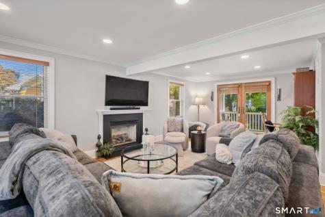 717 Riverside Drive Fairfield CT 06824
