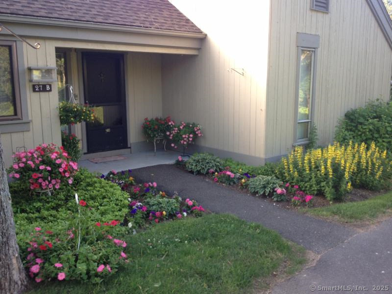 27 Heritage Village Southbury CT 06488
