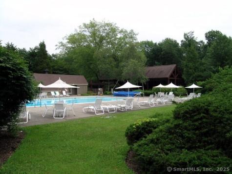 27 Heritage Village Southbury CT 06488