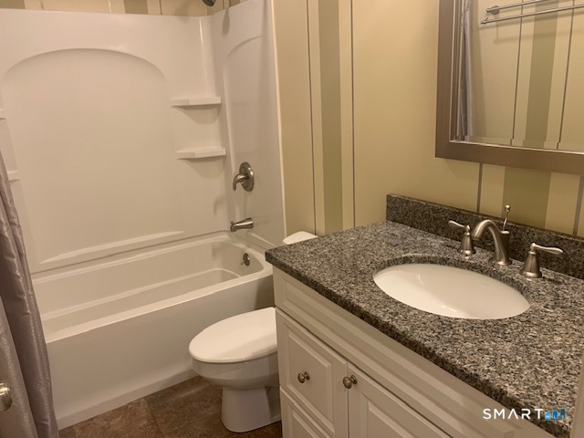 16 Greenbriar Drive Farmington CT 06032