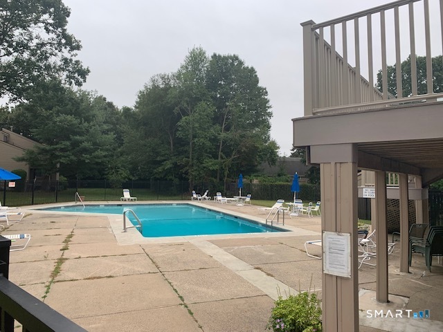 16 Greenbriar Drive Farmington CT 06032