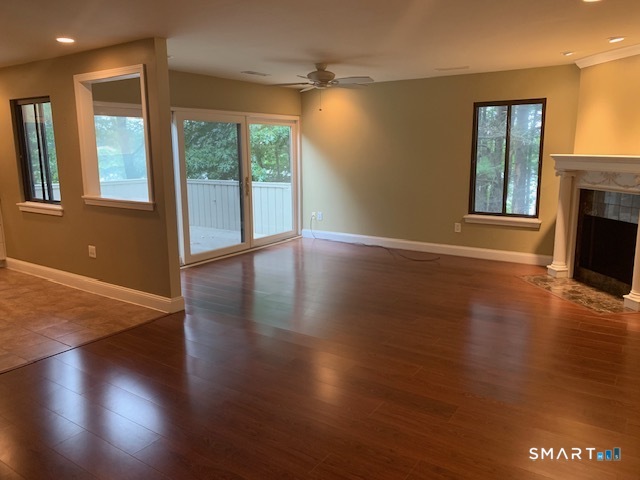 16 Greenbriar Drive Farmington CT 06032