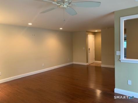 16 Greenbriar Drive Farmington CT 06032
