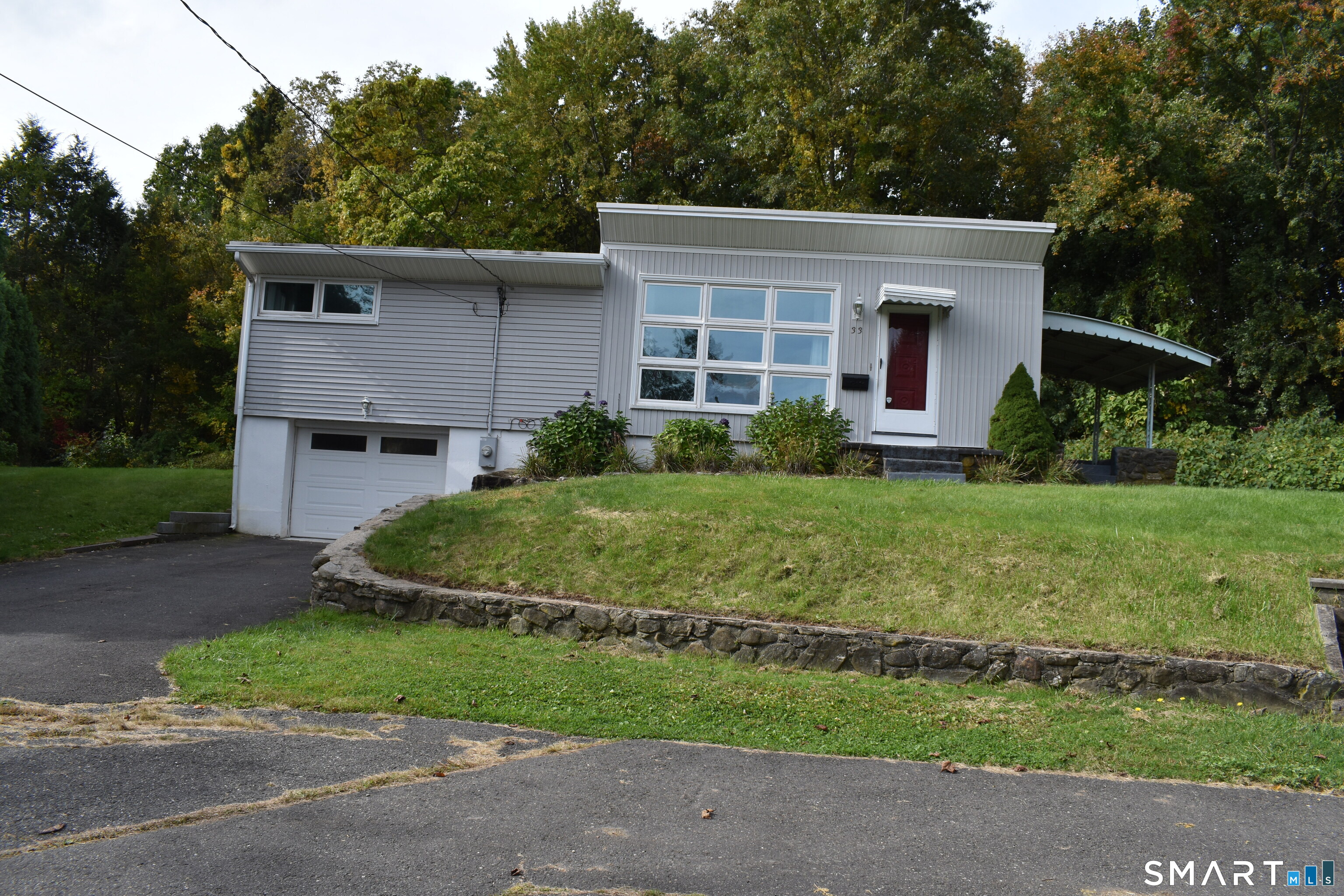 33 Wagon Wheel Court Watertown CT 06779