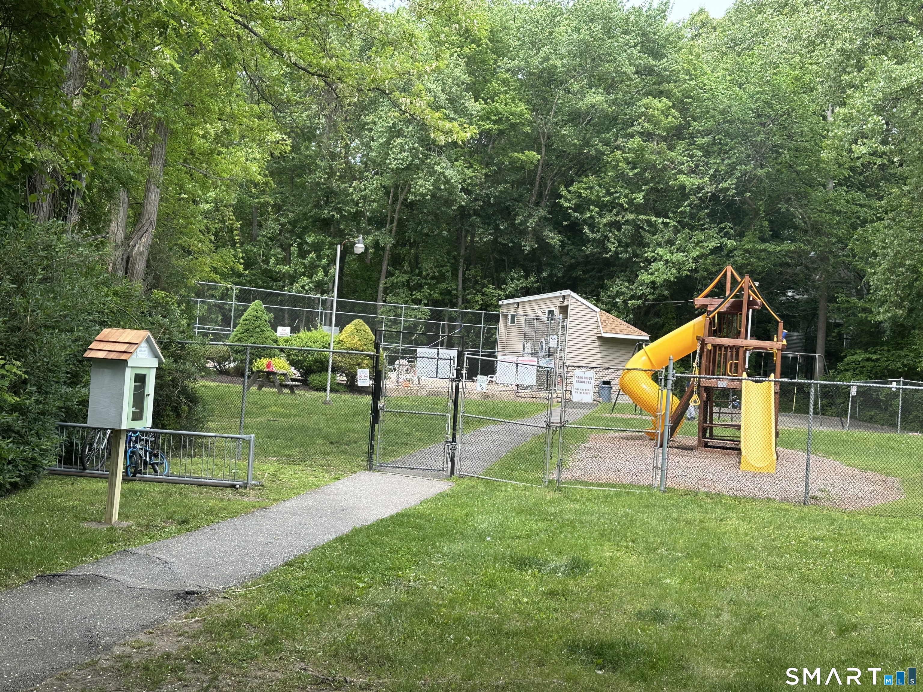 8 Rose Lane Danbury CT 06811