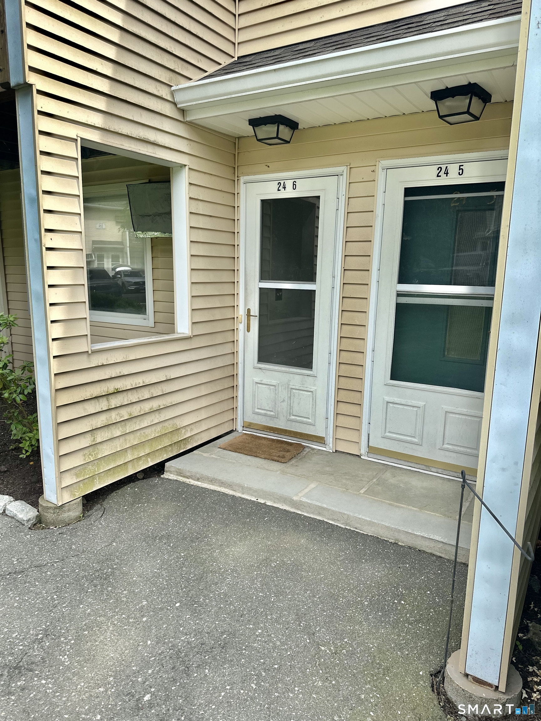 8 Rose Lane Danbury CT 06811