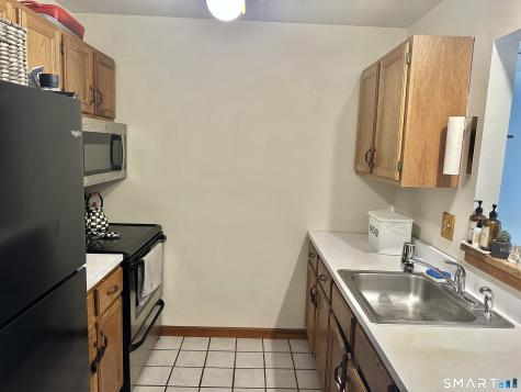 8 Rose Lane Danbury CT 06811