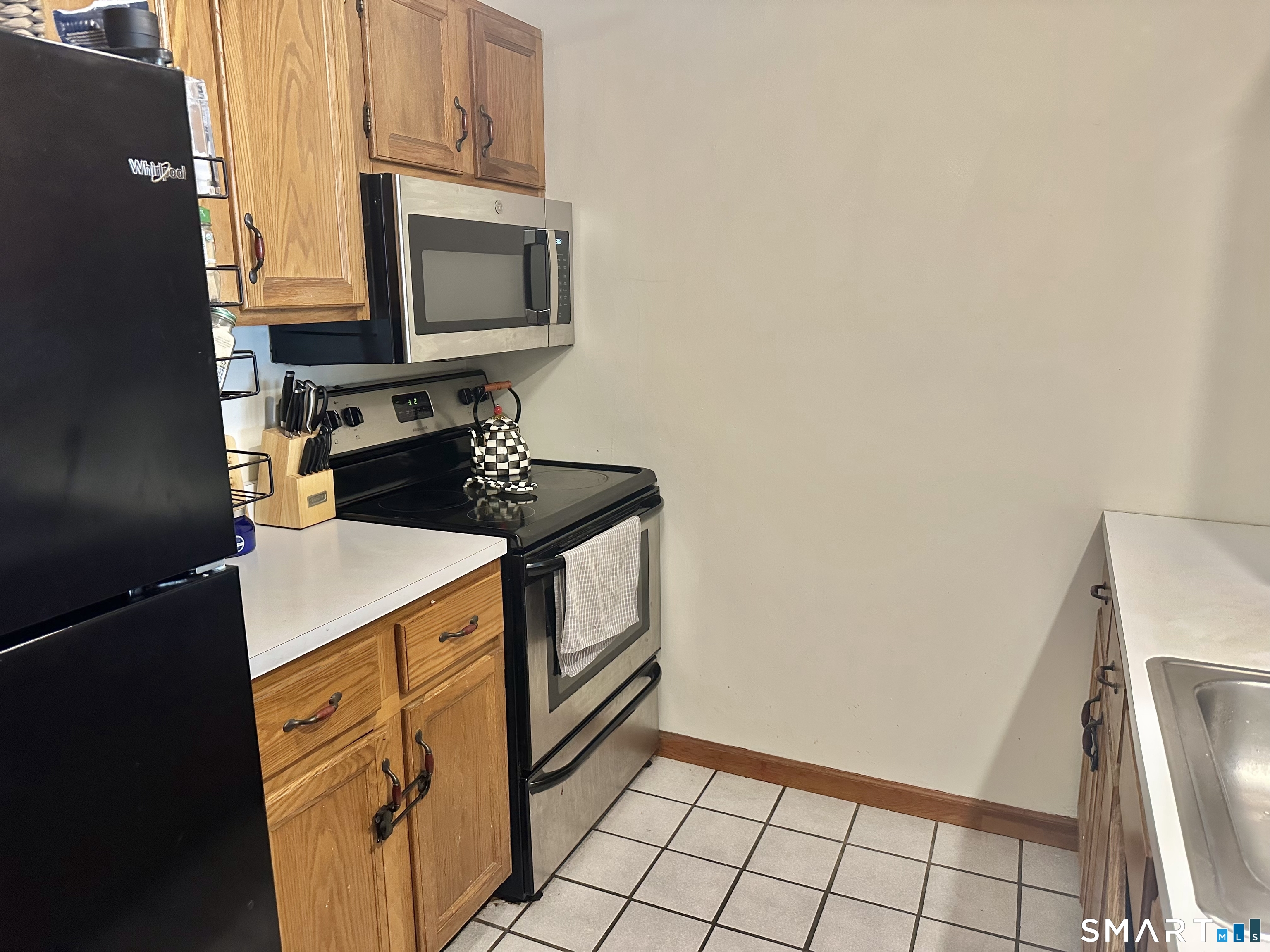 8 Rose Lane Danbury CT 06811