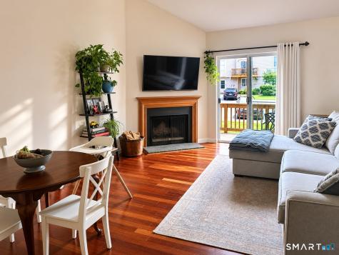 8 Rose Lane Danbury CT 06811