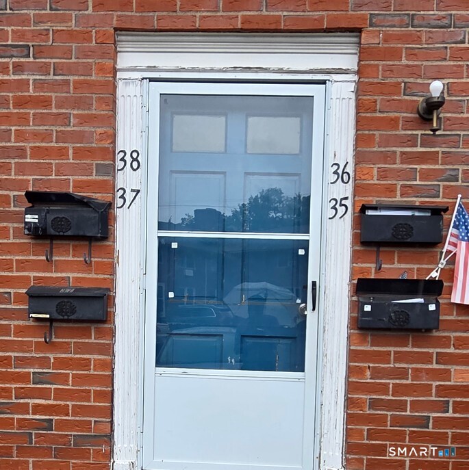 460 Woodbridge Street Manchester CT 06042