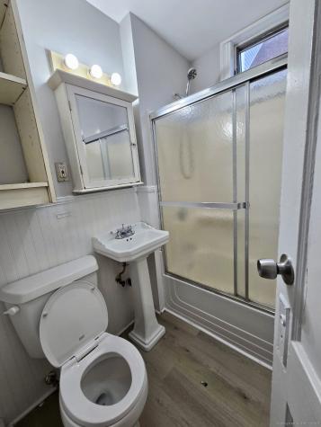 121 2ND Avenue West Haven CT 06516