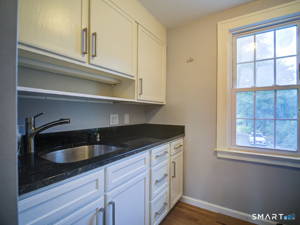 220 Ives Street Hamden CT 06518